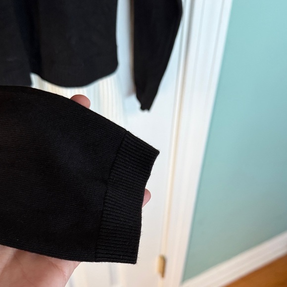 Adrianna Papell Black and White Sweater with Ruffle Collar and Hem XL - Picture 4 of 8